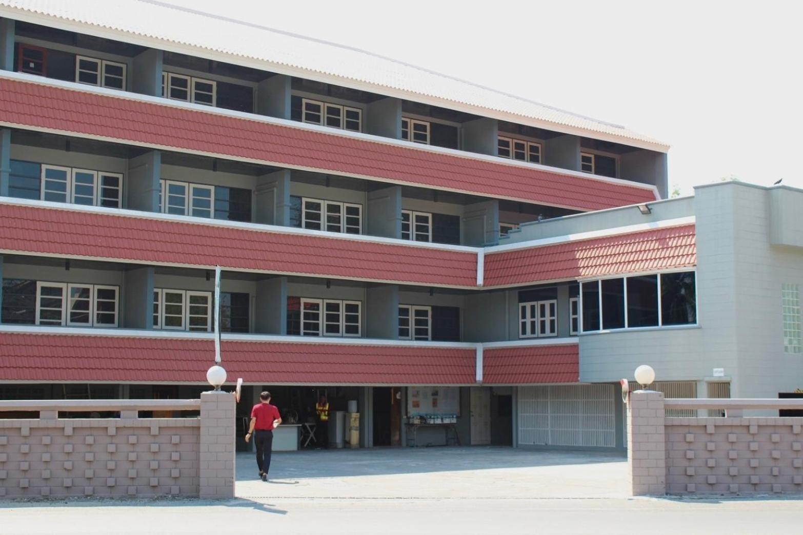 S2 Hotel - Sha Plus Certified Bang Saen Exterior photo