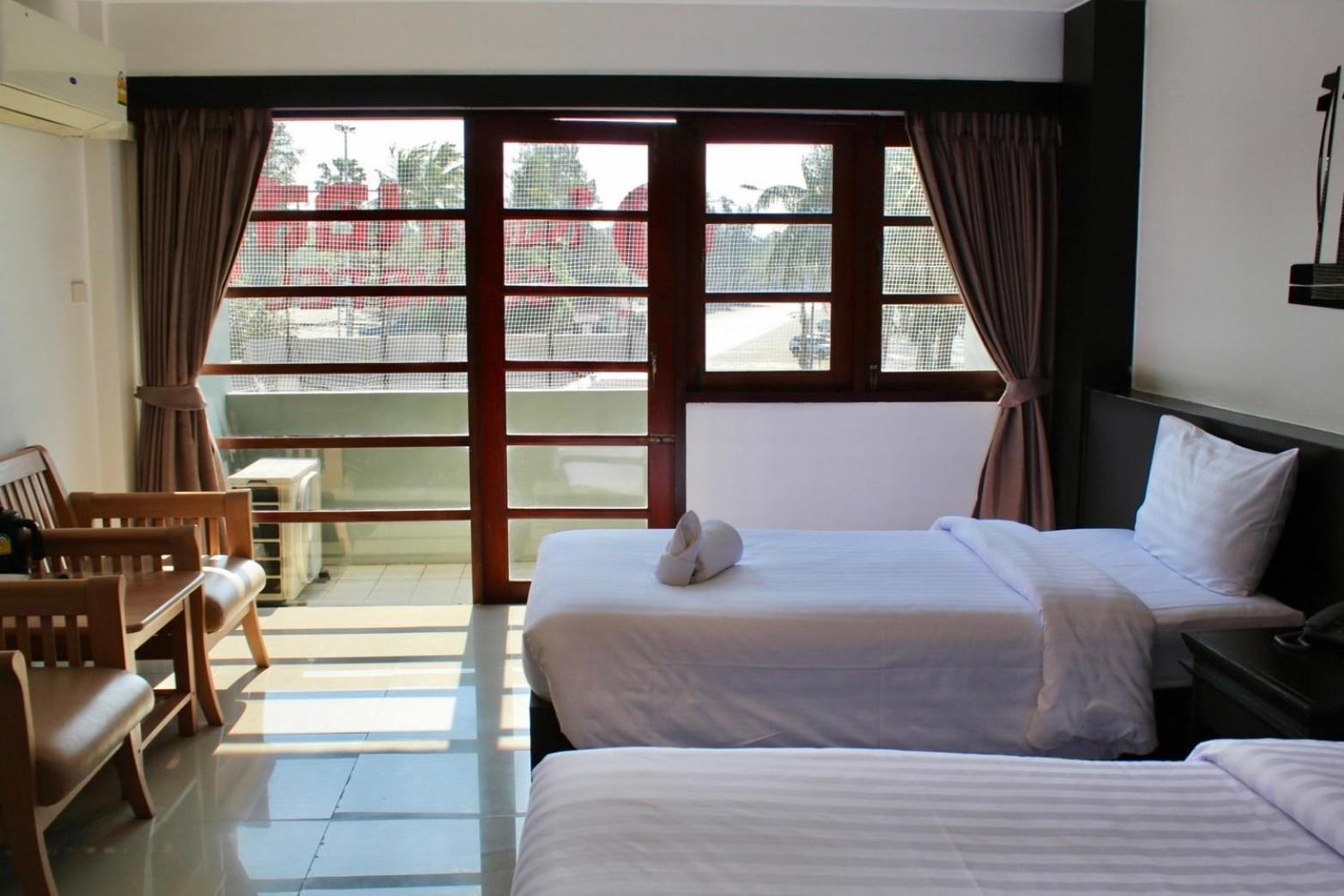 S2 Hotel - Sha Plus Certified Bang Saen Room photo