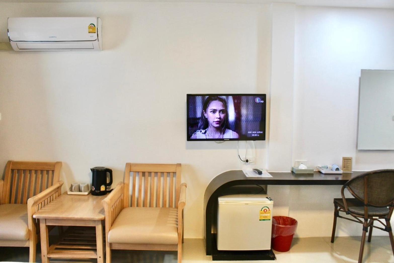 S2 Hotel - Sha Plus Certified Bang Saen Room photo