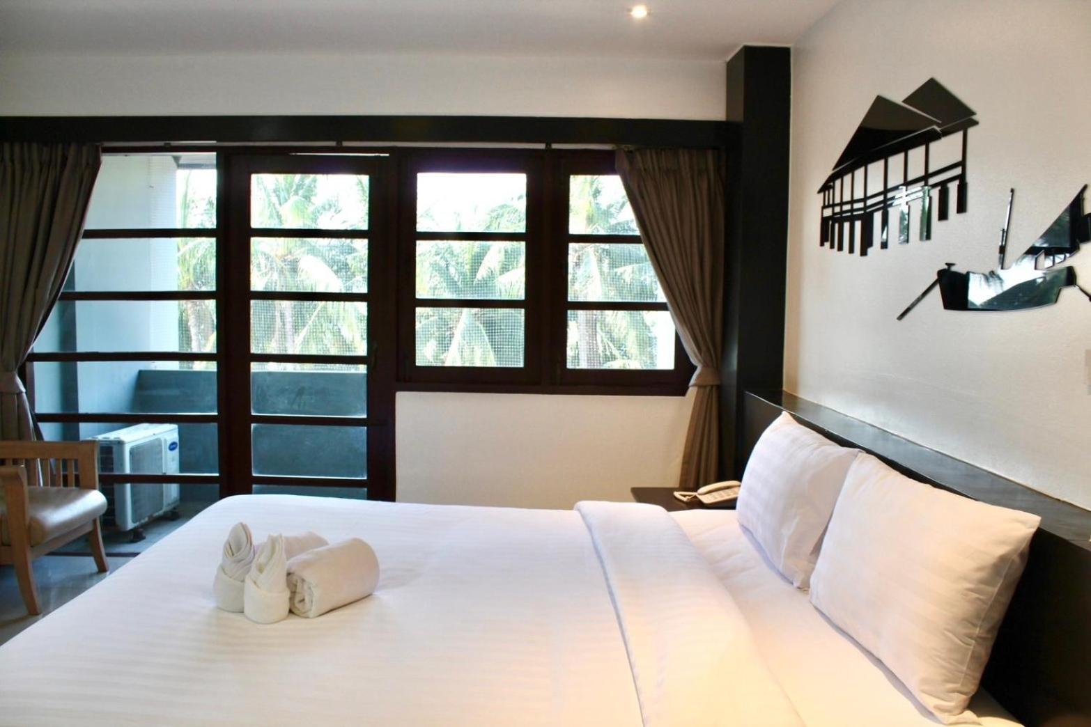 S2 Hotel - Sha Plus Certified Bang Saen Room photo
