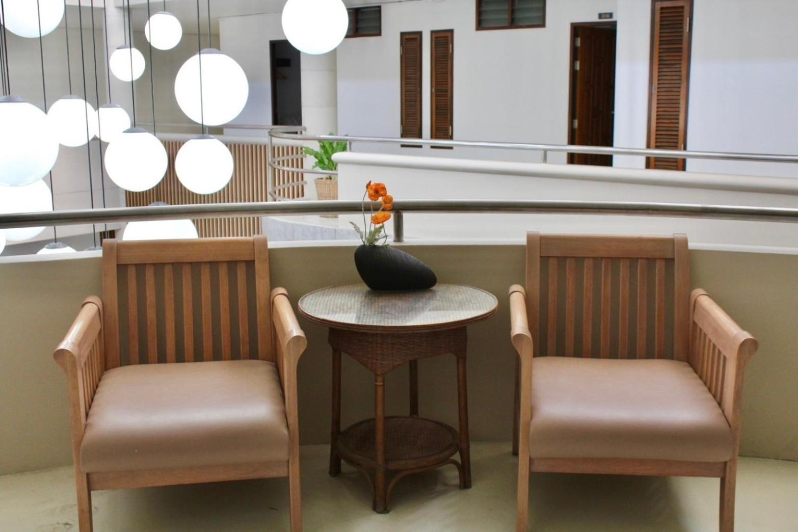 S2 Hotel - Sha Plus Certified Bang Saen Exterior photo
