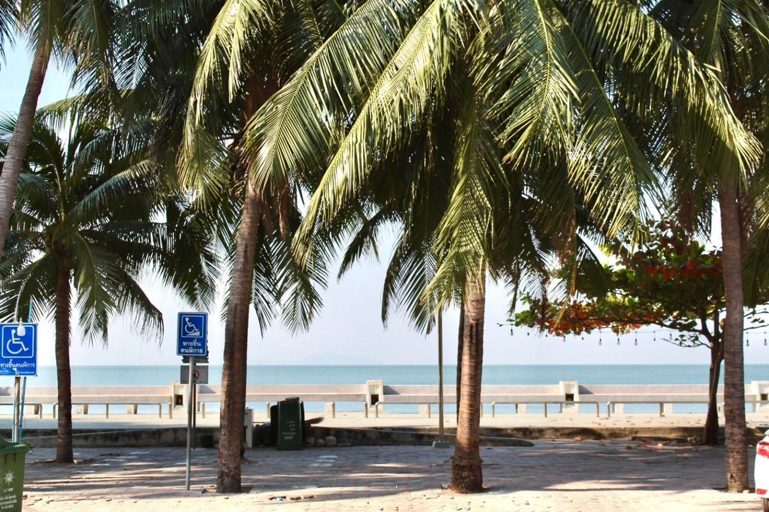 S2 Hotel - Sha Plus Certified Bang Saen Exterior photo